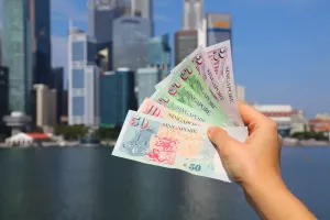 Common travel money mistakes in Singapore