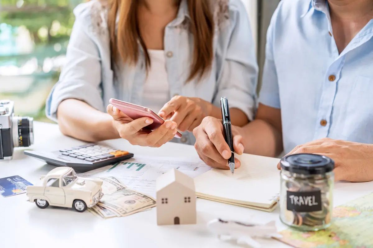 Common travel money mistakes Australians still make 