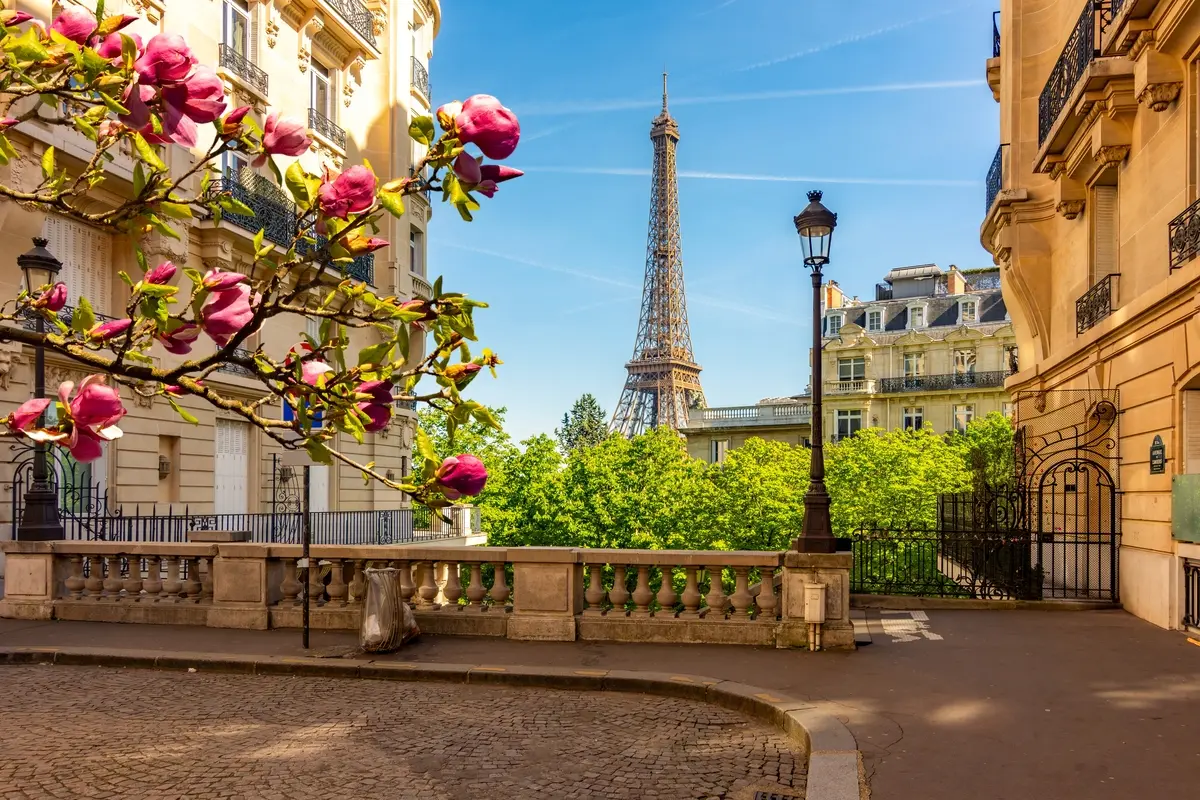 paris budget travel