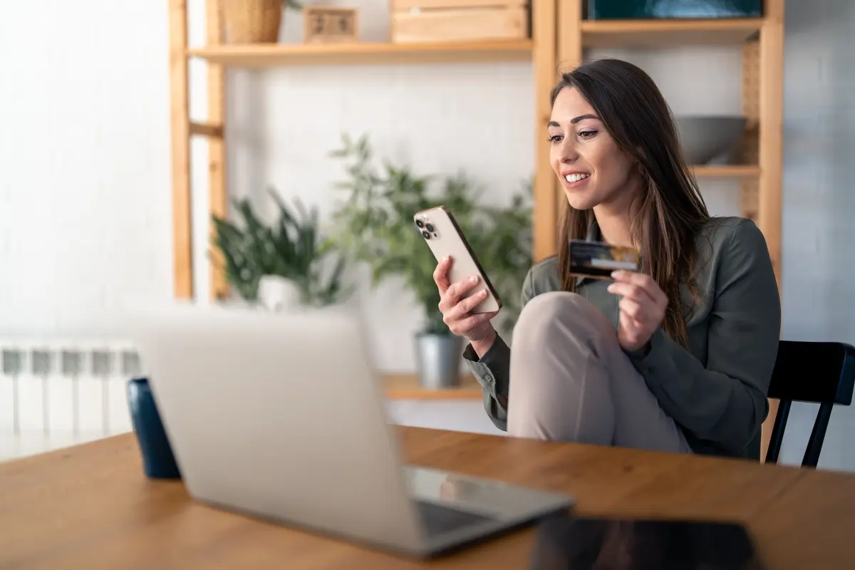 How to reserve currency online for pickup at your destination