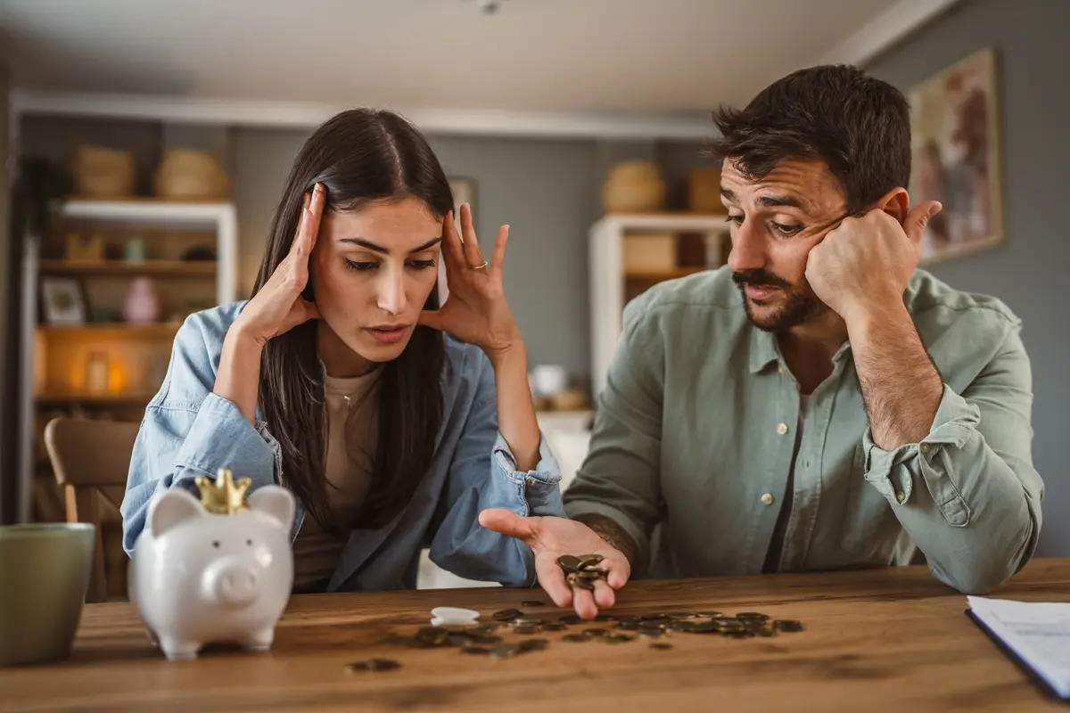 Avoiding currency scams when travelling to Fiji